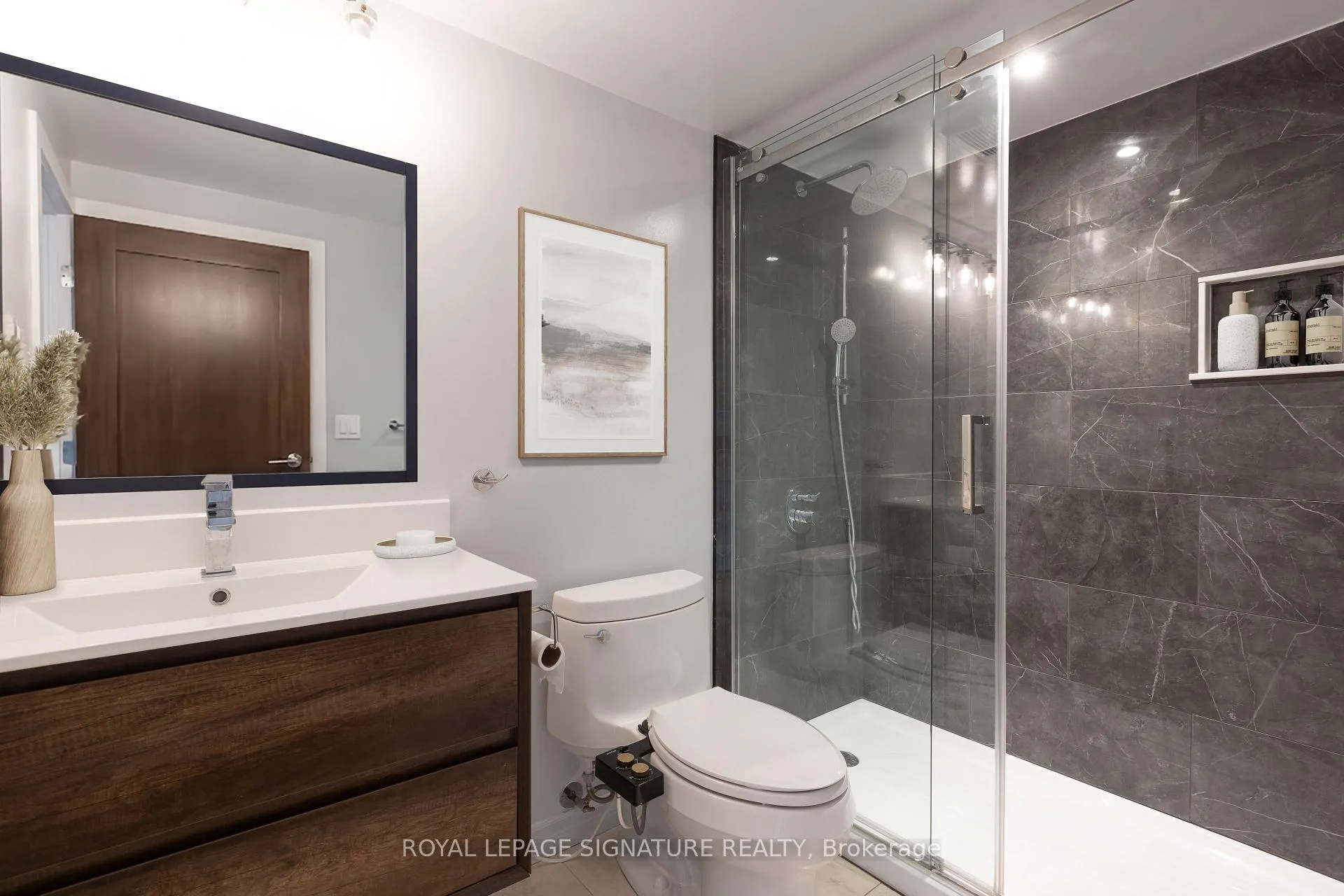 Photo 8 of Unit 606, 30 Hayden Street, Toronto, Church-Yonge Corridor — HOMEH