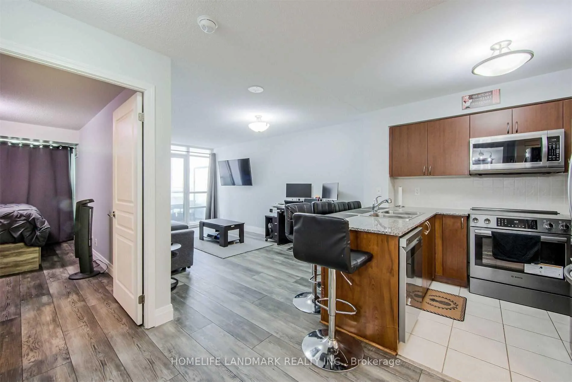 Photo 5 of Unit 209, 55 South Town Centre Boulevard, Markham, Unionville — HOMEH