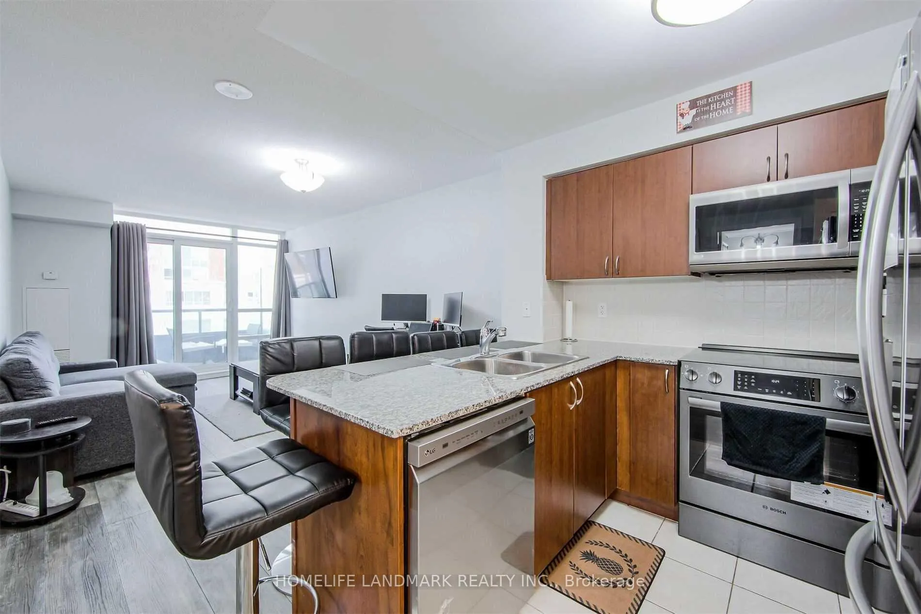 Photo 8 of Unit 209, 55 South Town Centre Boulevard, Markham, Unionville — HOMEH