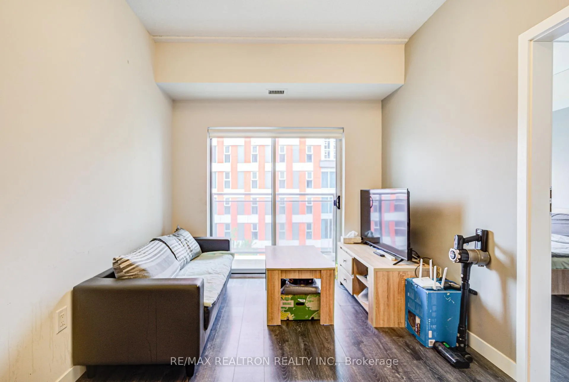 Photo 11 of Unit 519, 251 Hemlock Street, Waterloo, Beechwood/University — HOMEH