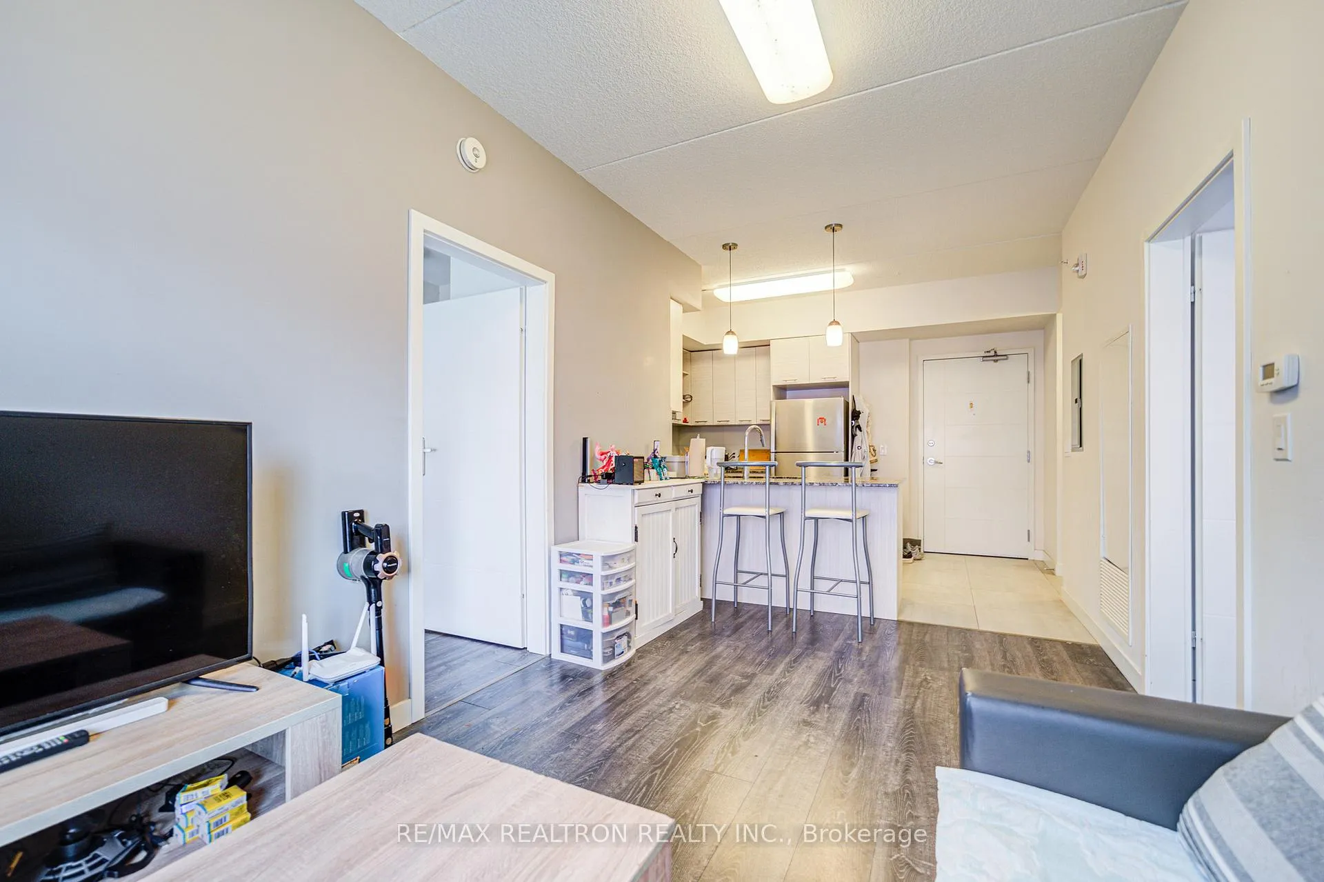 Photo 13 of Unit 519, 251 Hemlock Street, Waterloo, Beechwood/University — HOMEH