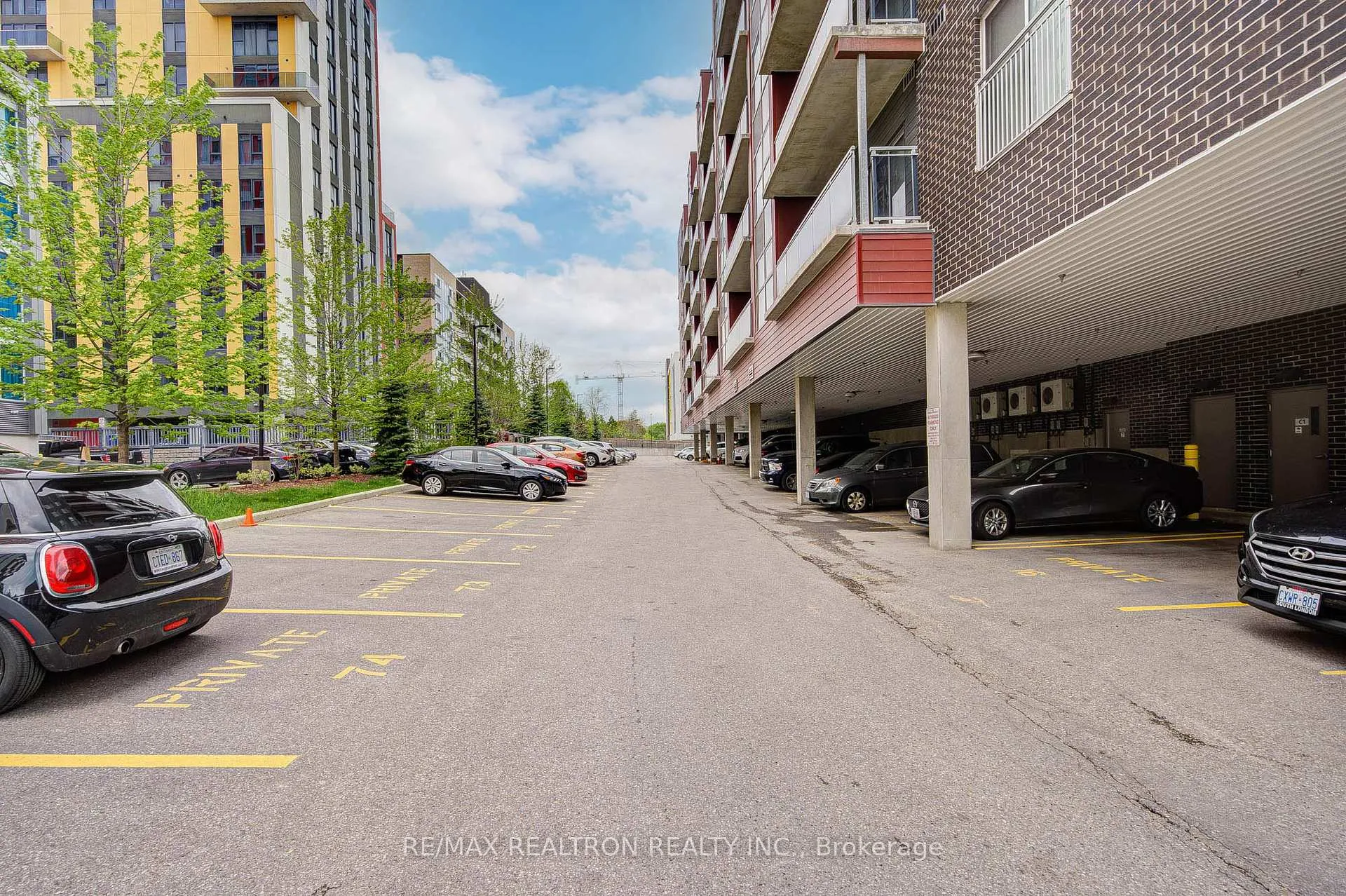Photo 35 of Unit 519, 251 Hemlock Street, Waterloo, Beechwood/University — HOMEH