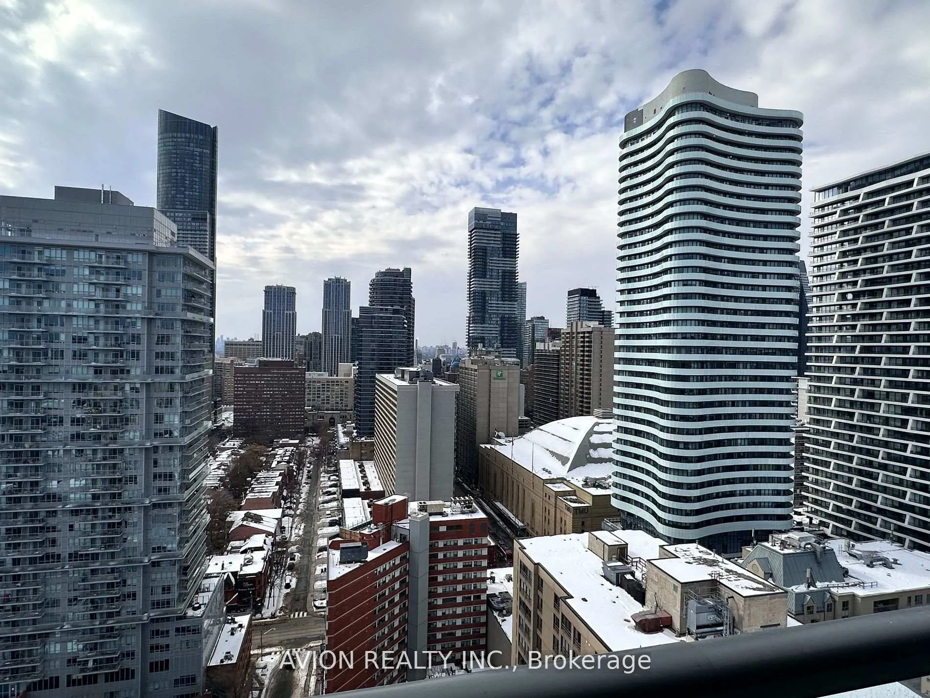 Front of Unit 2504, 308 Jarvis Street