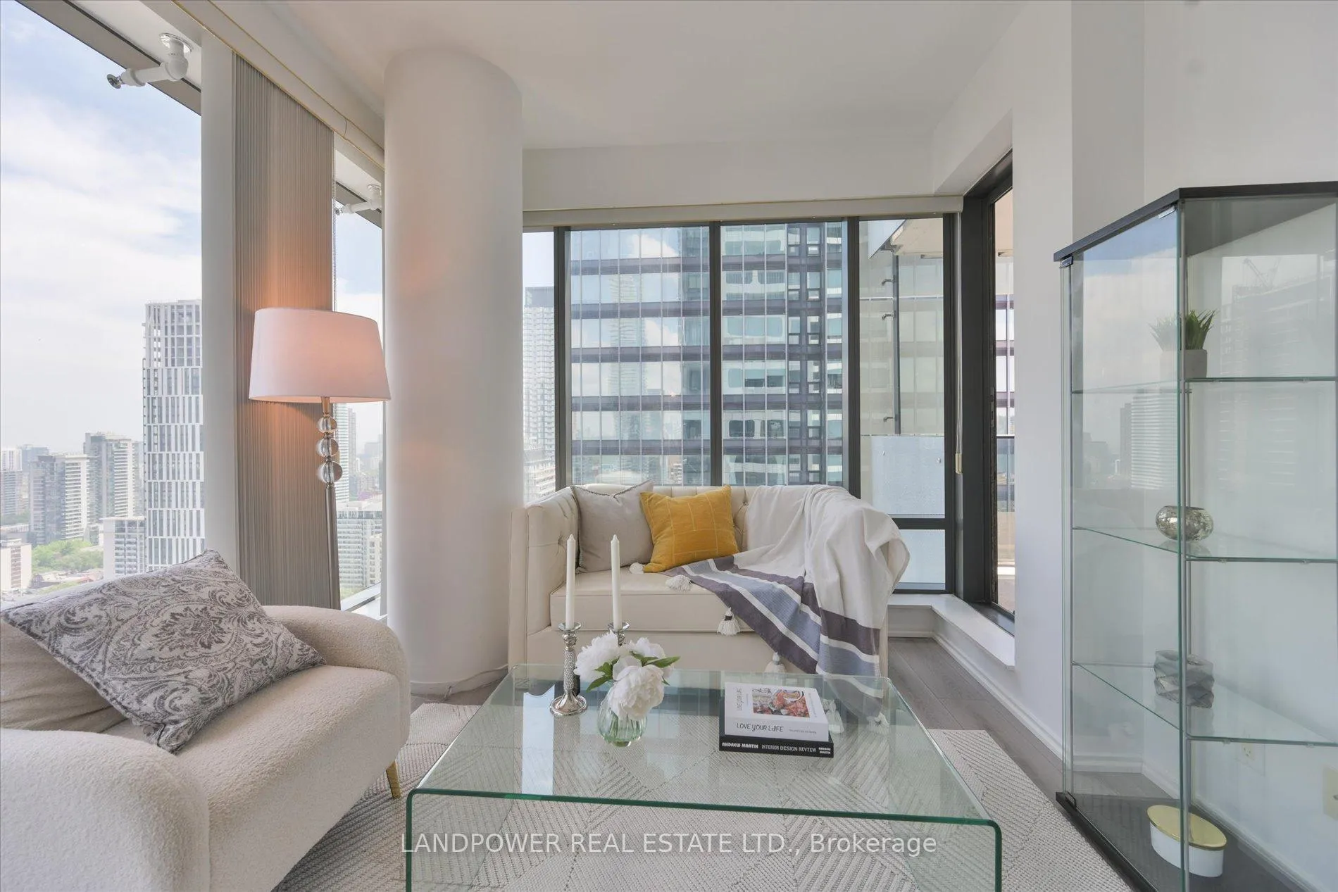 Photo 11 of Unit 2802, 5 St Joseph Street, Toronto, Bay Street Corridor — HOMEH