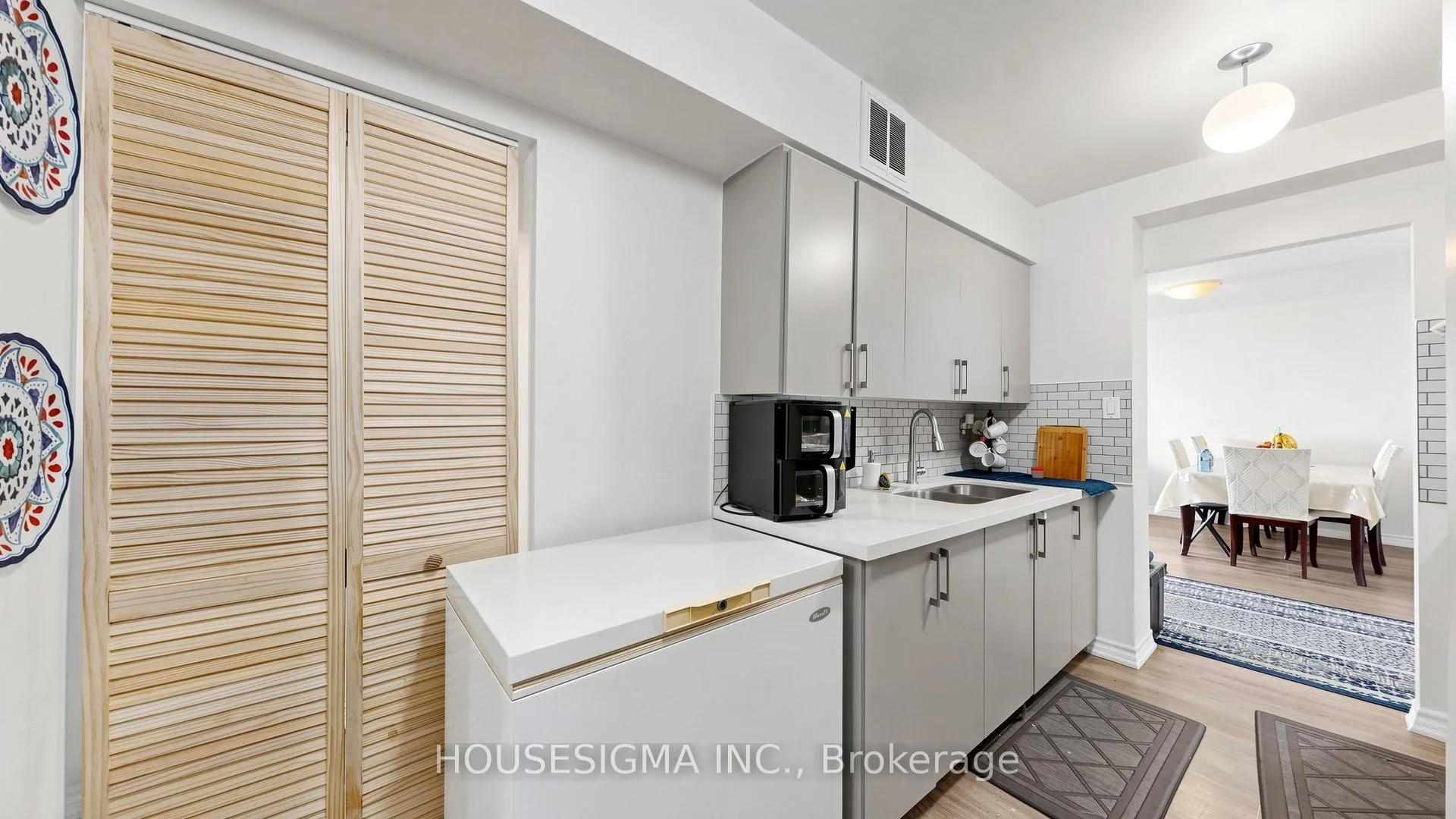 Photo 15 of Unit 1811, 340 Dixon Road, Etobicoke, Kingsview Village-The Westway — HOMEH