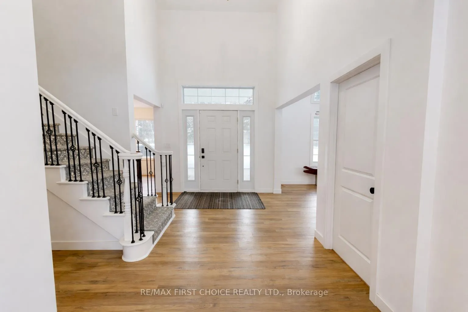 Photo 6 of 1009 Riverdale Road, Thunder Bay, Riverdale Road — HOMEH