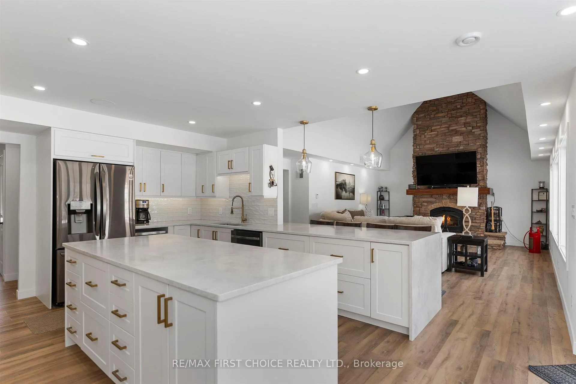 Photo 20 of 1009 Riverdale Road, Thunder Bay, Riverdale Road — HOMEH