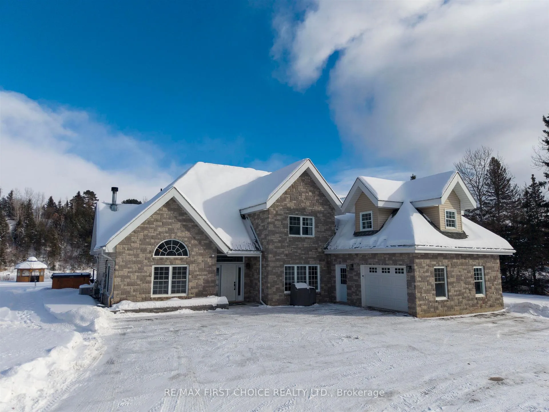 Photo 44 of 1009 Riverdale Road, Thunder Bay, Riverdale Road — HOMEH