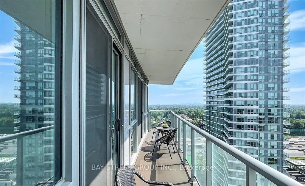 Photo 11 of Unit 2209, 121 Mcmahon Drive, North York, Bayview Village — HOMEH