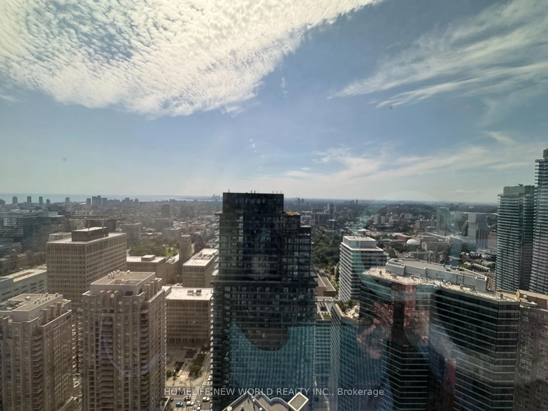 Front of Unit 5303, 8 Wellesley Street W