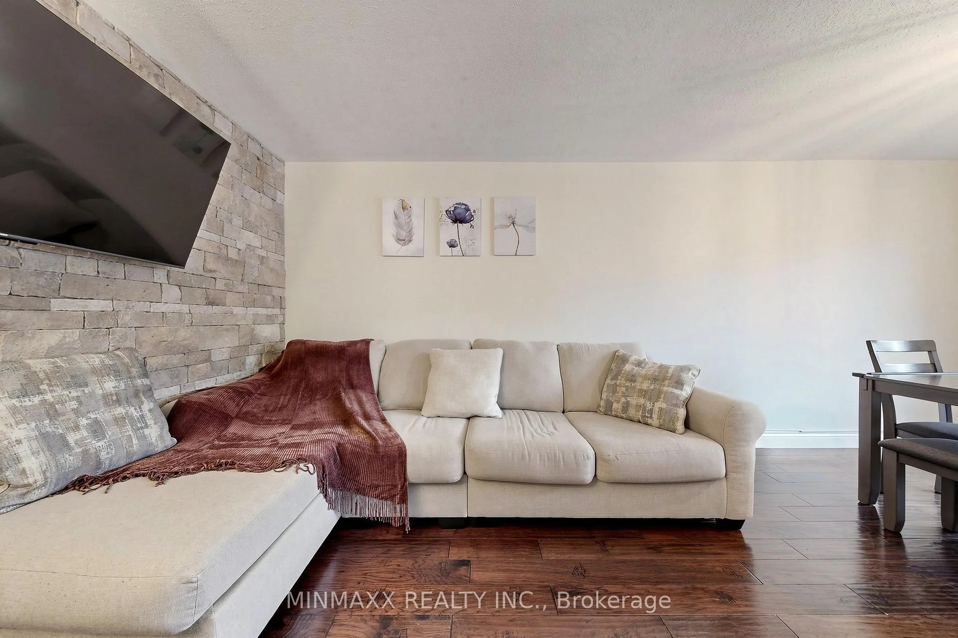 Photo 8 of 636 Frank Place, Milton, Harrison — HOMEH