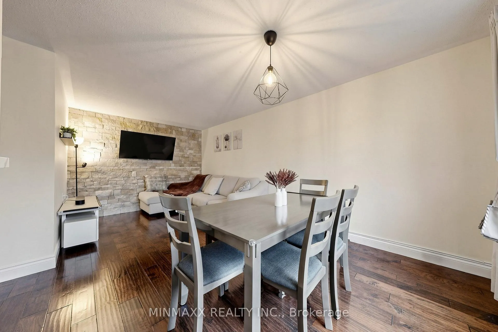 Photo 11 of 636 Frank Place, Milton, Harrison — HOMEH