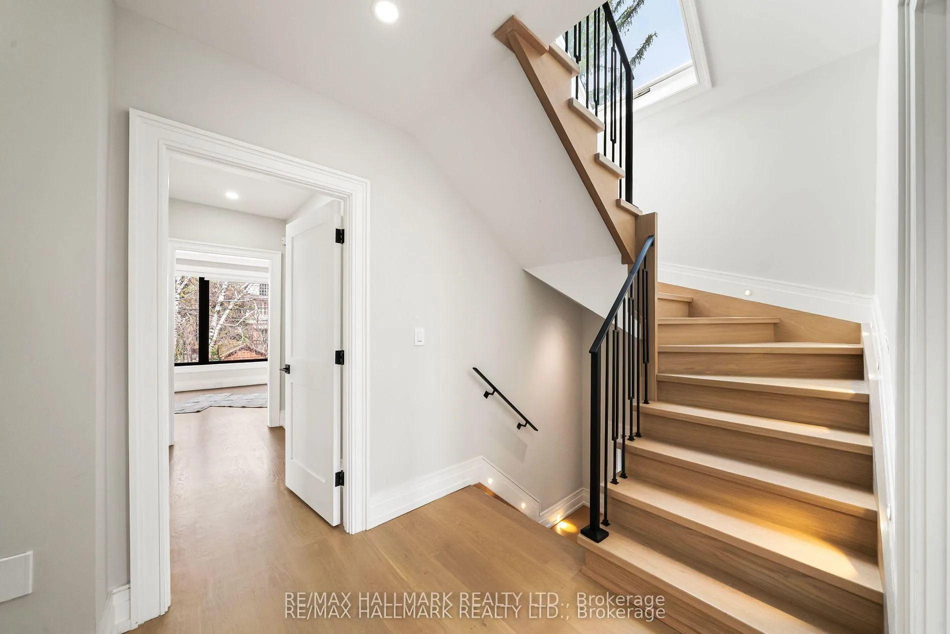 Photo 28 of 26 Carey Road, Toronto, Mount Pleasant West — HOMEH