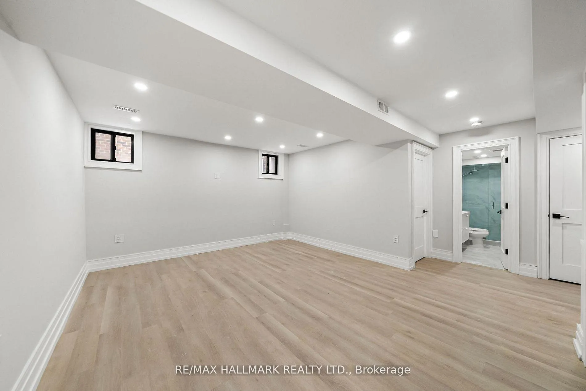 Photo 35 of 26 Carey Road, Toronto, Mount Pleasant West — HOMEH