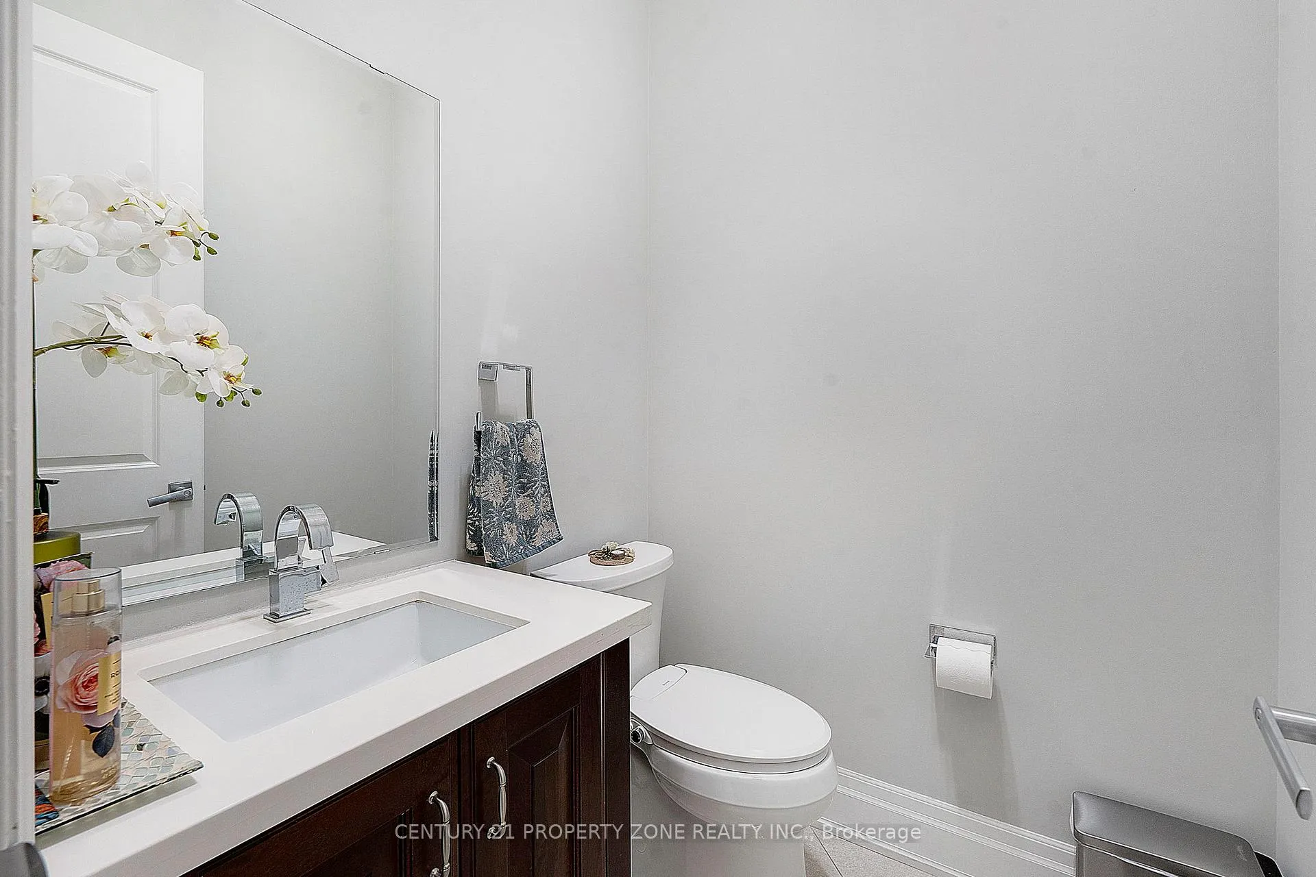 Photo 7 of 9 Kelways Circle, Brampton, Bram East — HOMEH