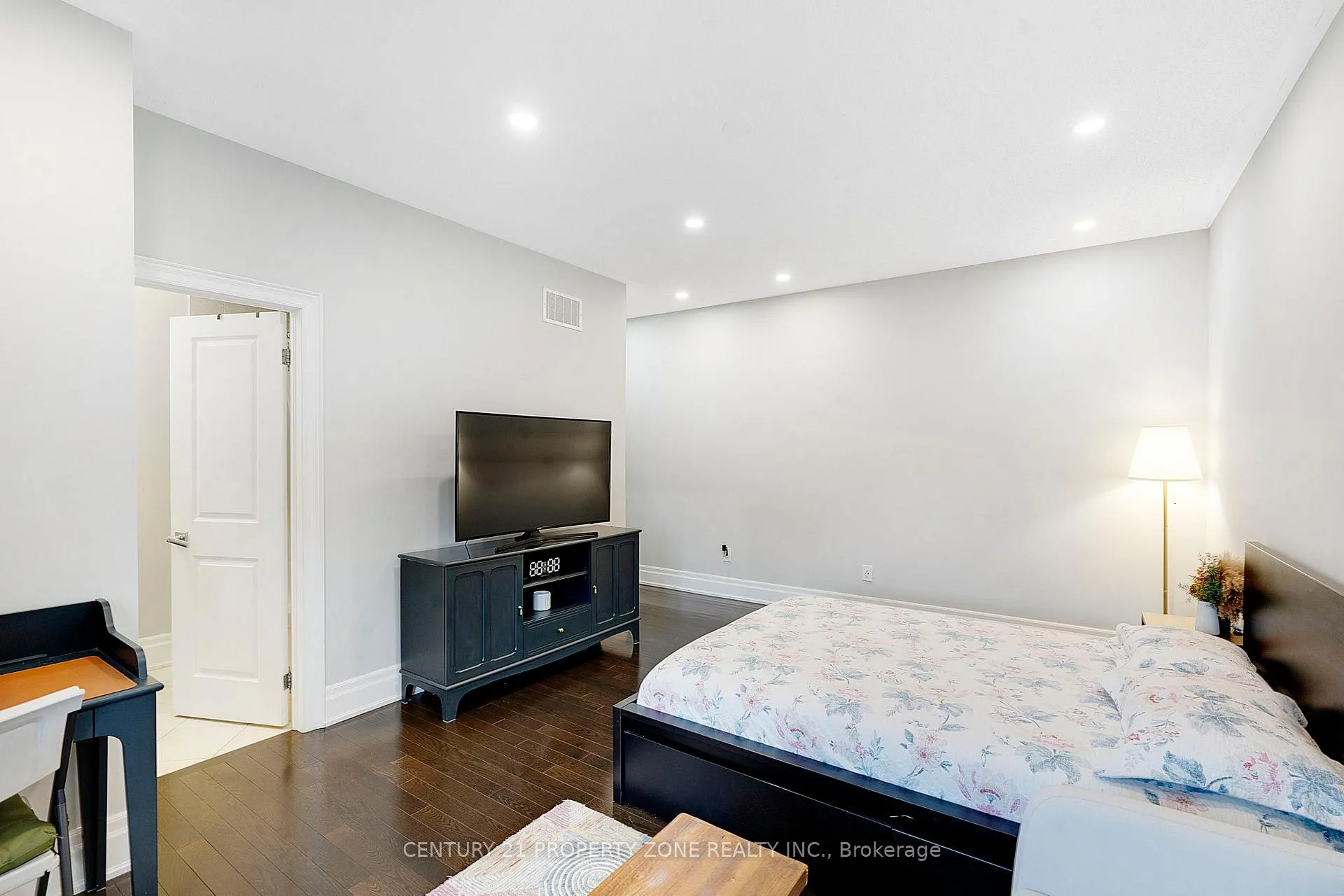Photo 27 of 9 Kelways Circle, Brampton, Bram East — HOMEH