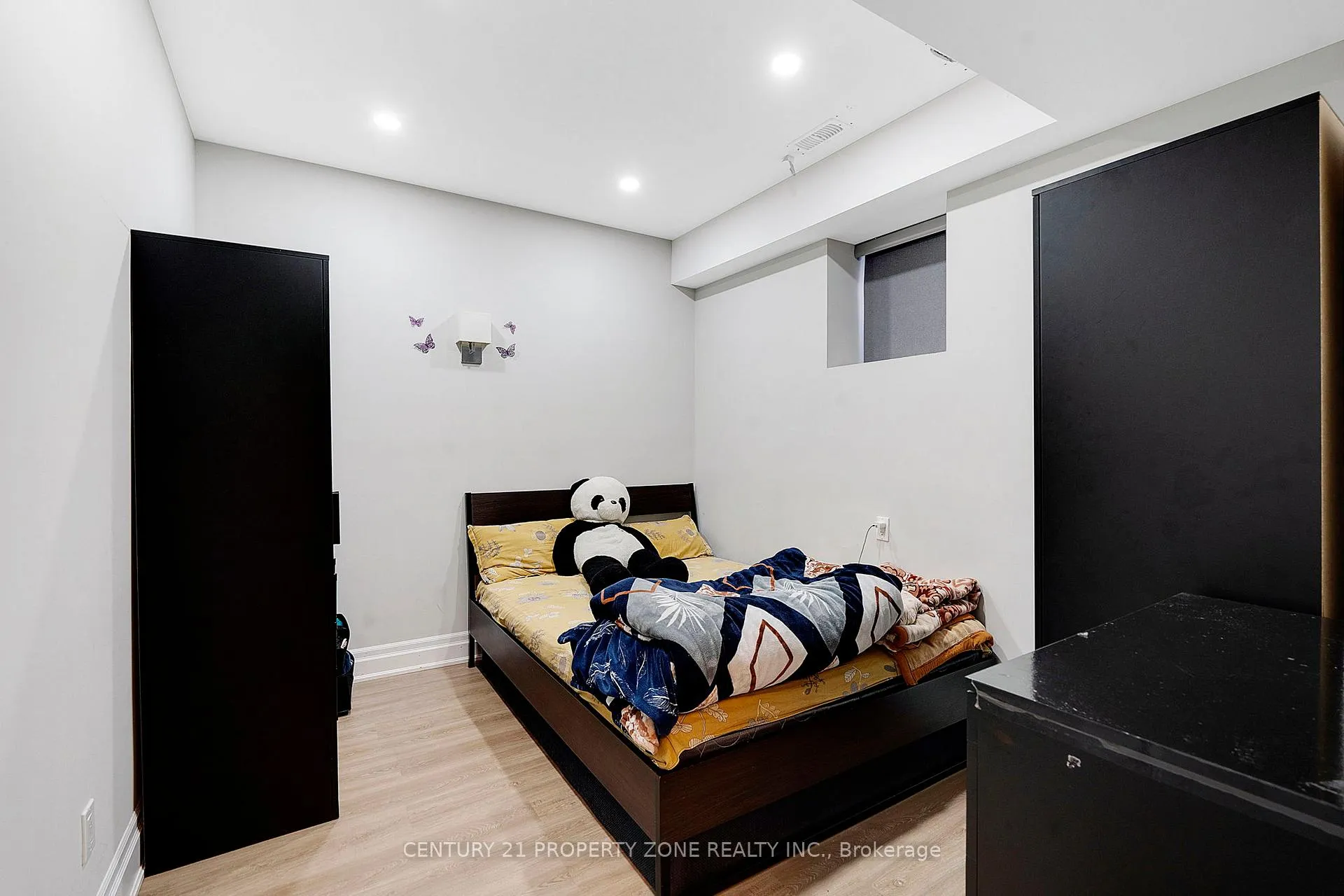 Photo 36 of 9 Kelways Circle, Brampton, Bram East — HOMEH