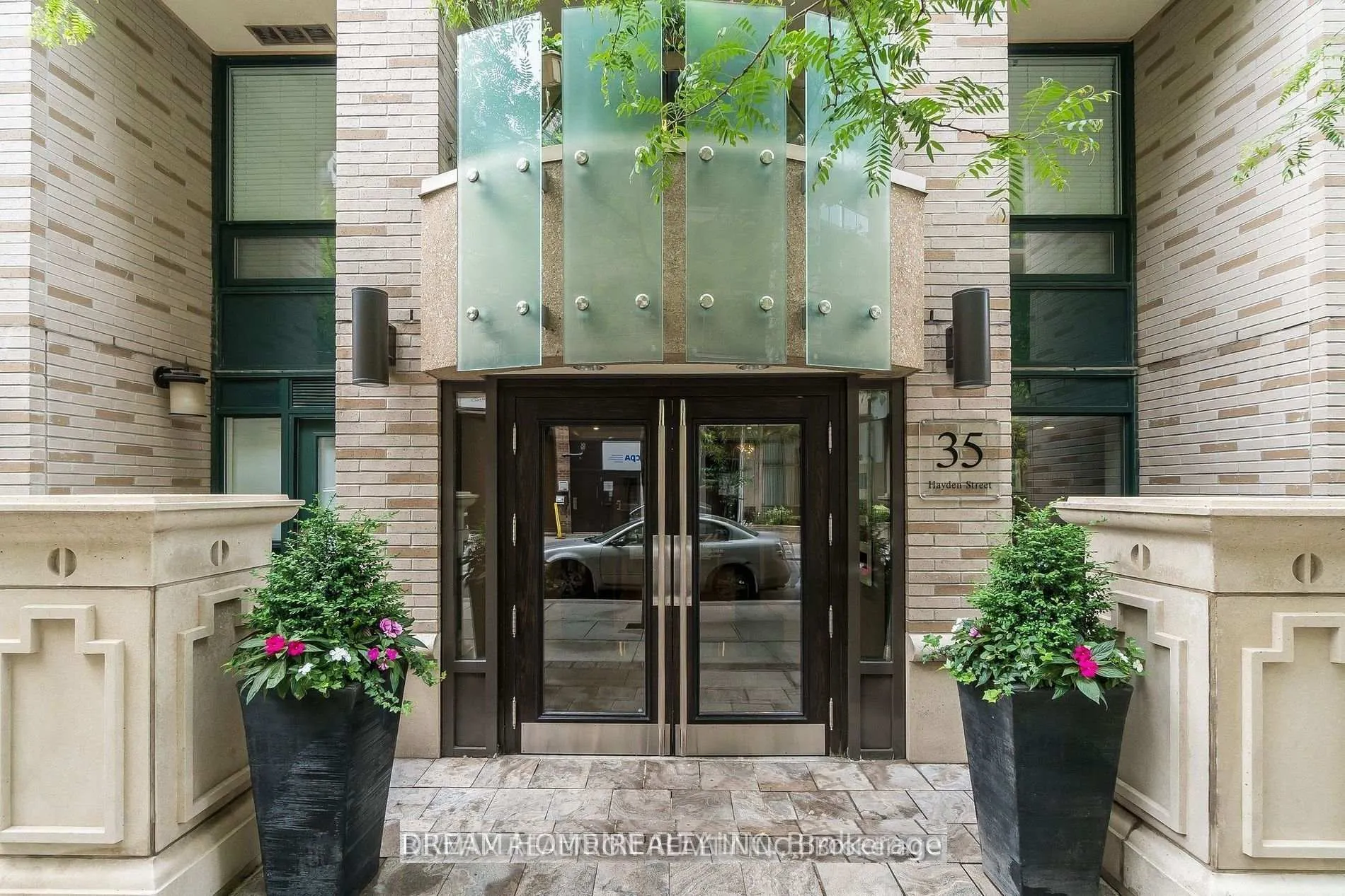 Photo 2 of Unit 1501, 35 Hayden Street, Toronto, Church-Yonge Corridor — HOMEH