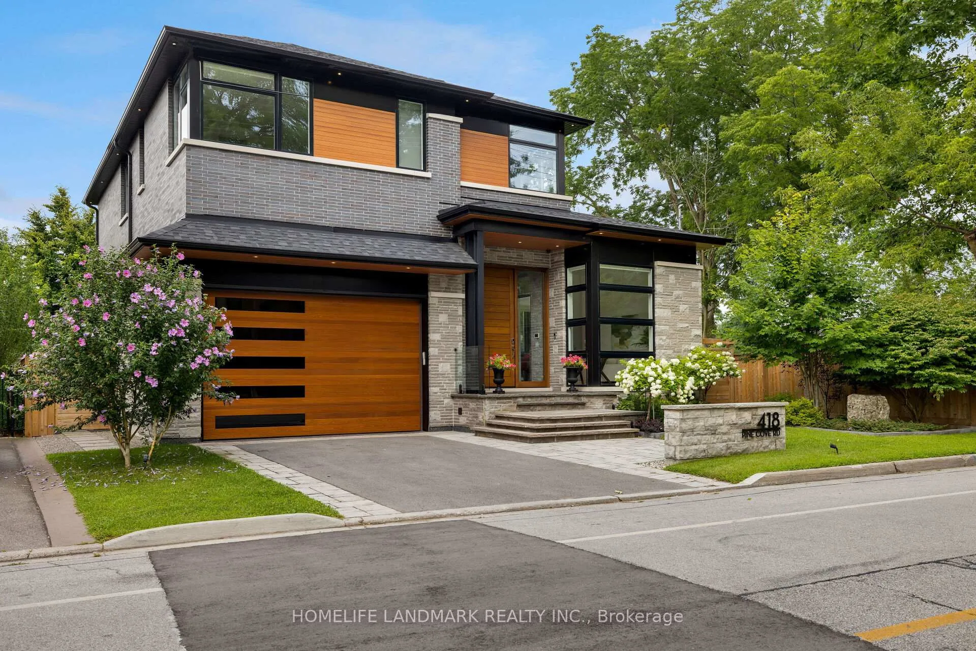 Photo 1 of 418 Pine Cove Road, Burlington, Roseland — HOMEH