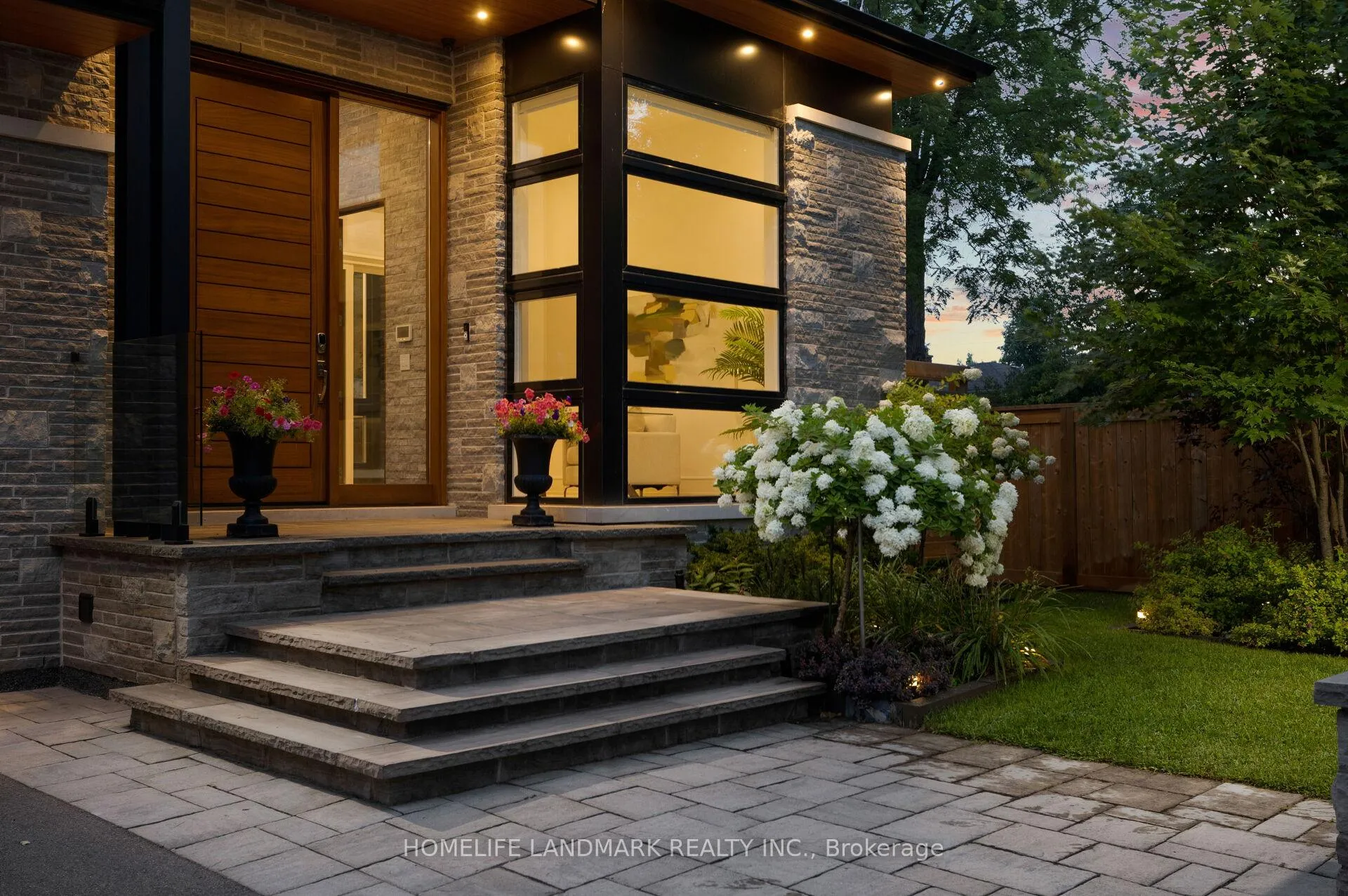 Photo 2 of 418 Pine Cove Road, Burlington, Roseland — HOMEH
