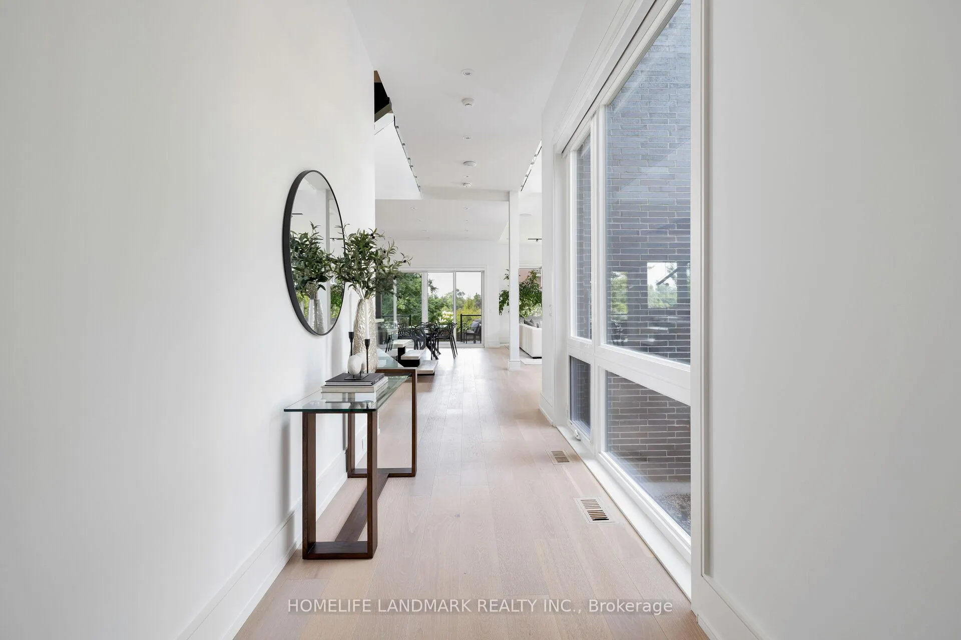 Photo 9 of 418 Pine Cove Road, Burlington, Roseland — HOMEH