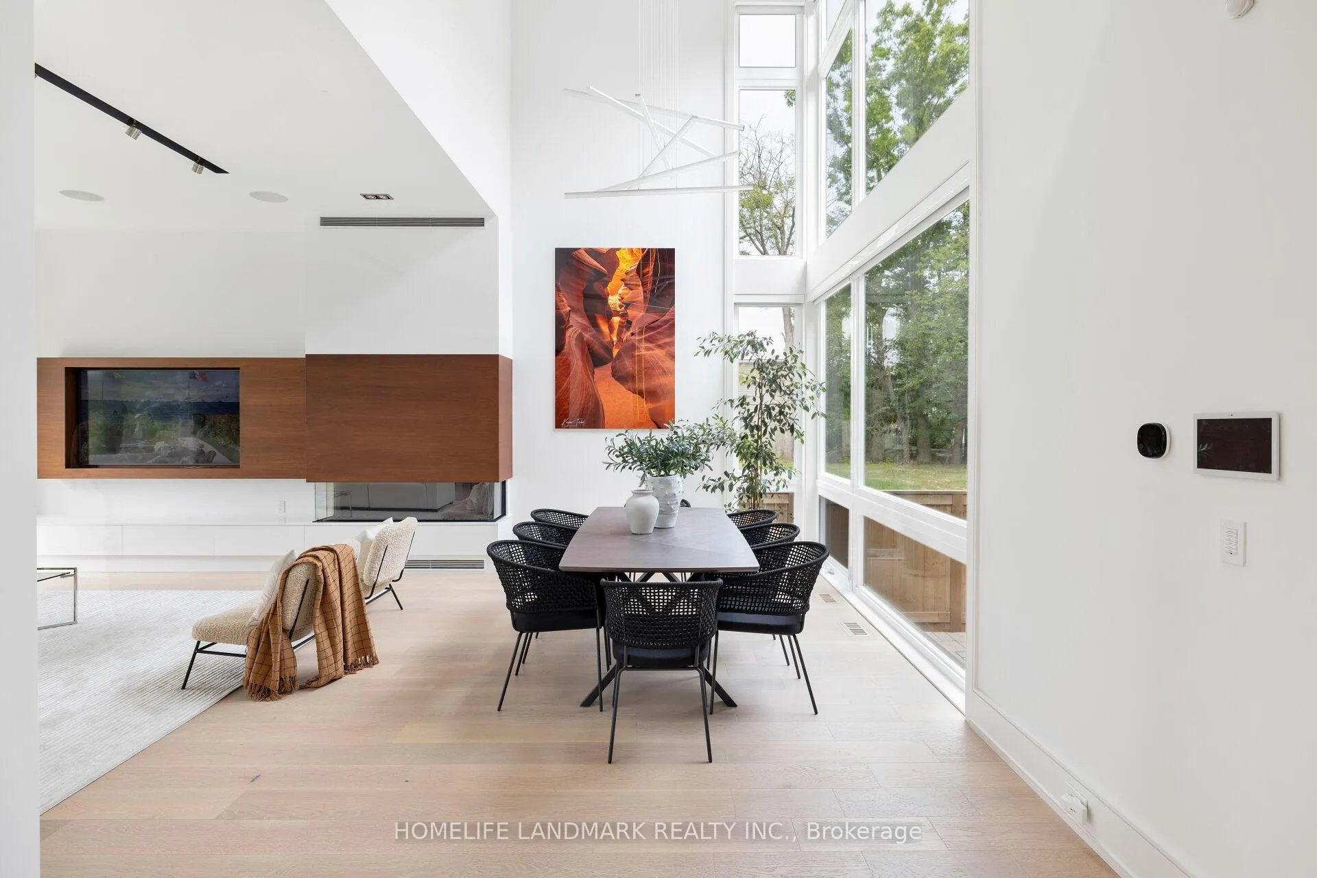 Photo 13 of 418 Pine Cove Road, Burlington, Roseland — HOMEH