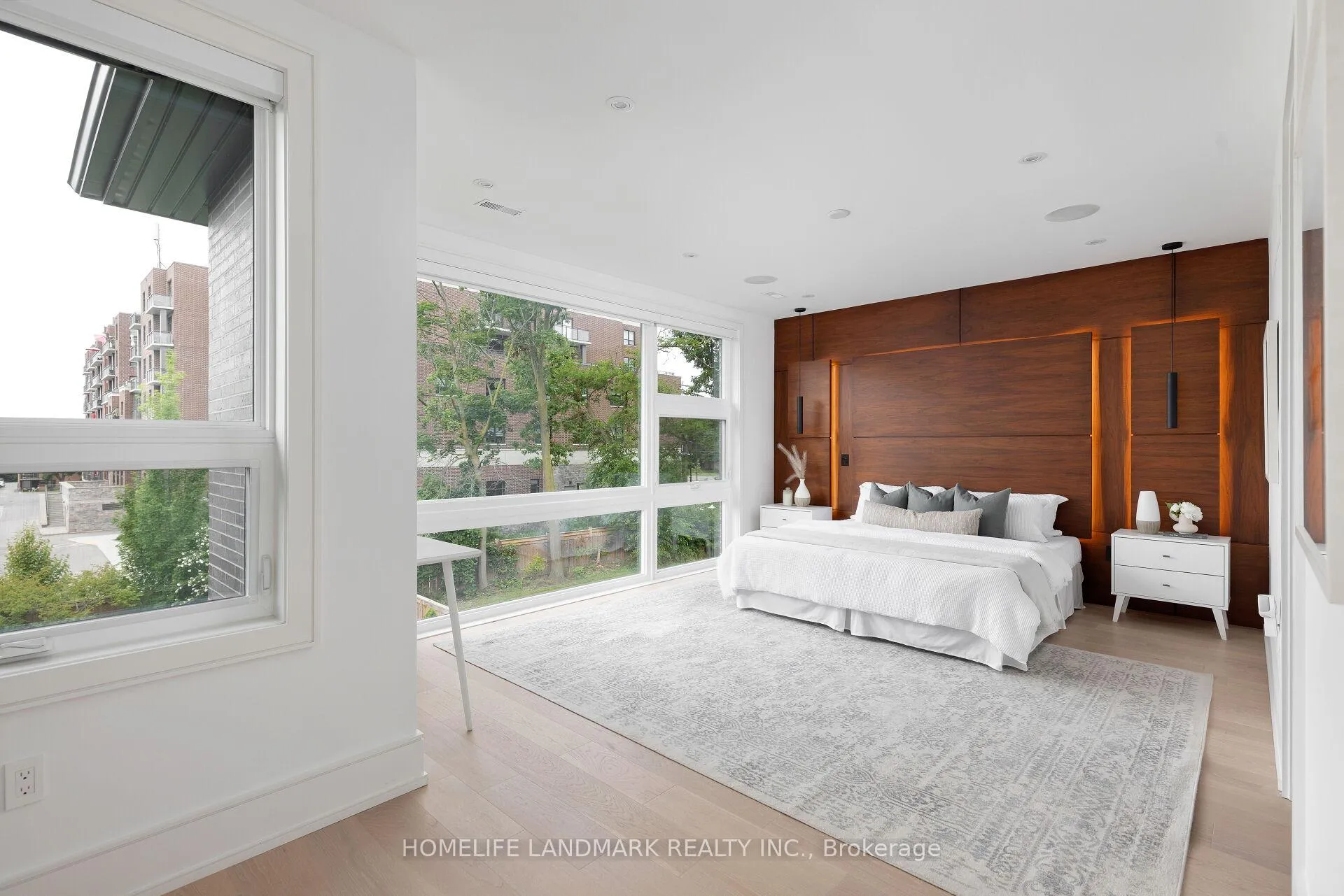 Photo 27 of 418 Pine Cove Road, Burlington, Roseland — HOMEH