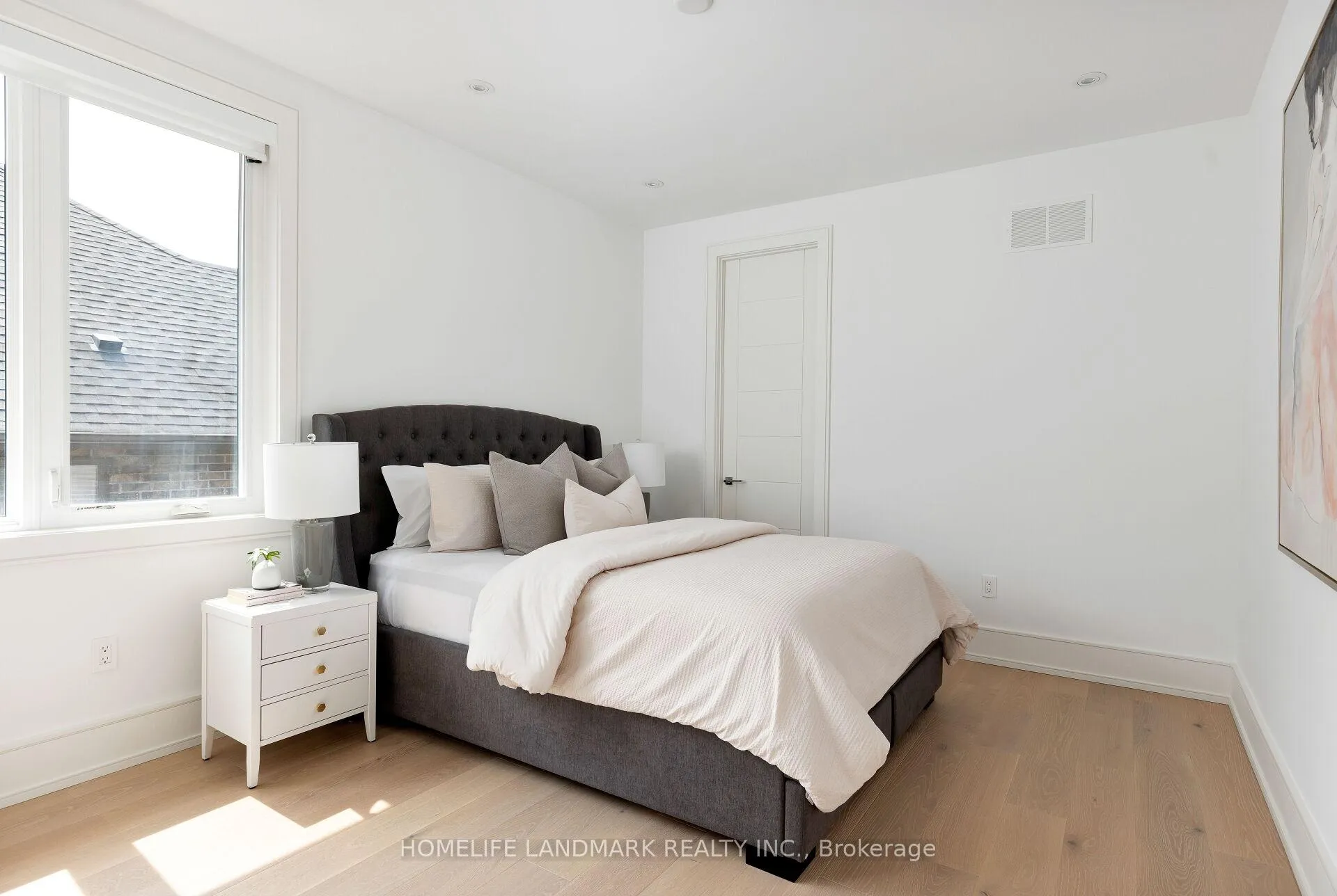 Photo 37 of 418 Pine Cove Road, Burlington, Roseland — HOMEH