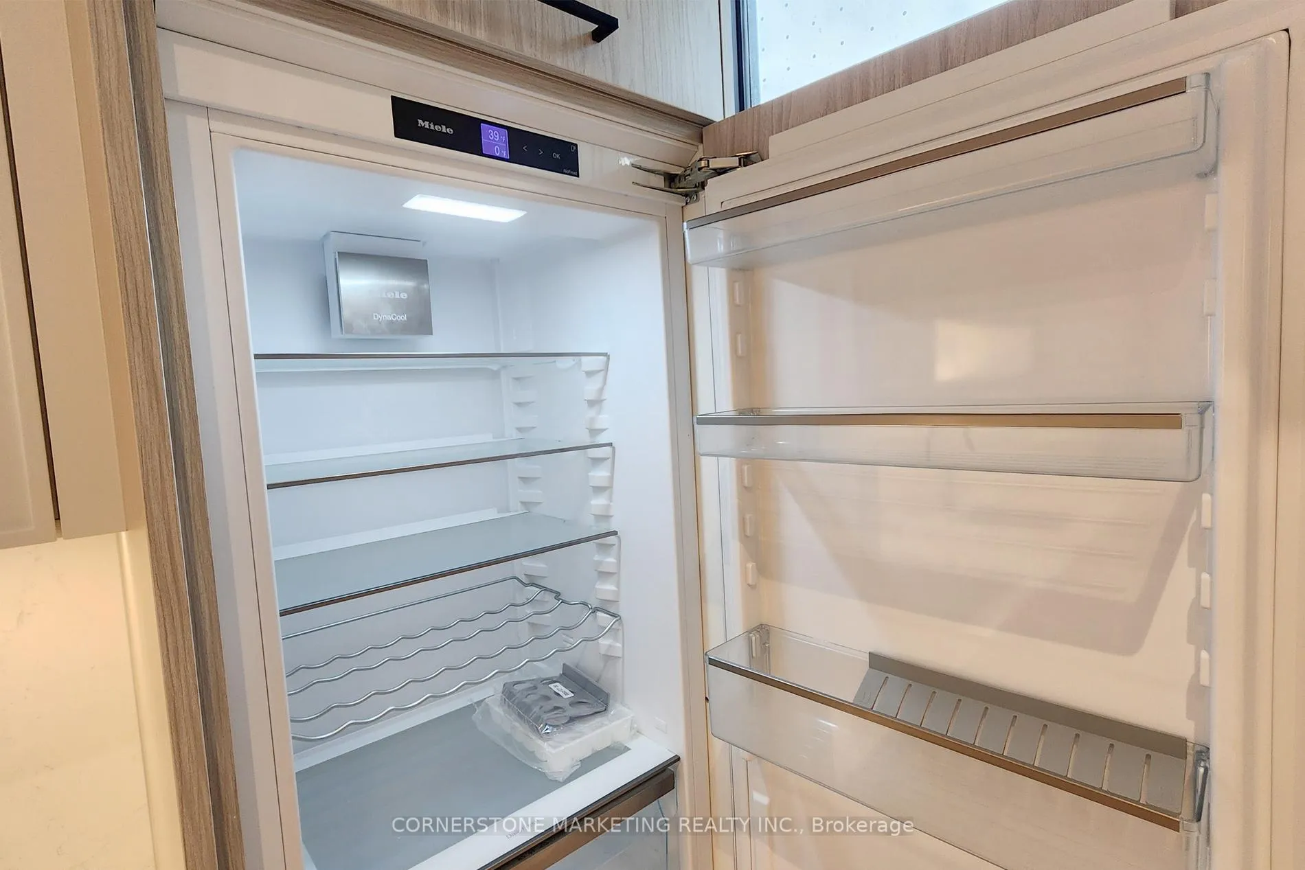 Photo 9 of Unit 319, 91 Montclair Avenue, Toronto, Forest Hill South — HOMEH