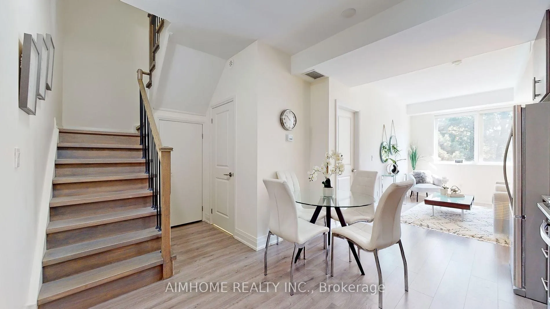 Photo 7 of Unit 28, 780 Sheppard Avenue E, North York, Bayview Village — HOMEH