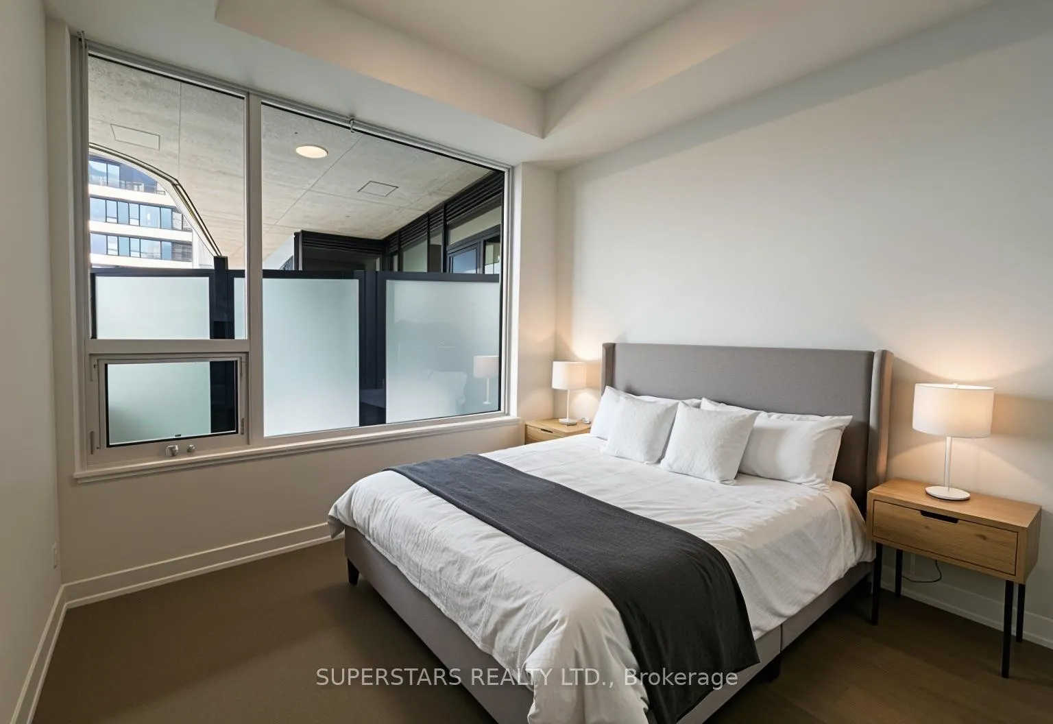 Photo 4 of Unit 626, 8188 Yonge Street, Vaughan, Uplands — HOMEH