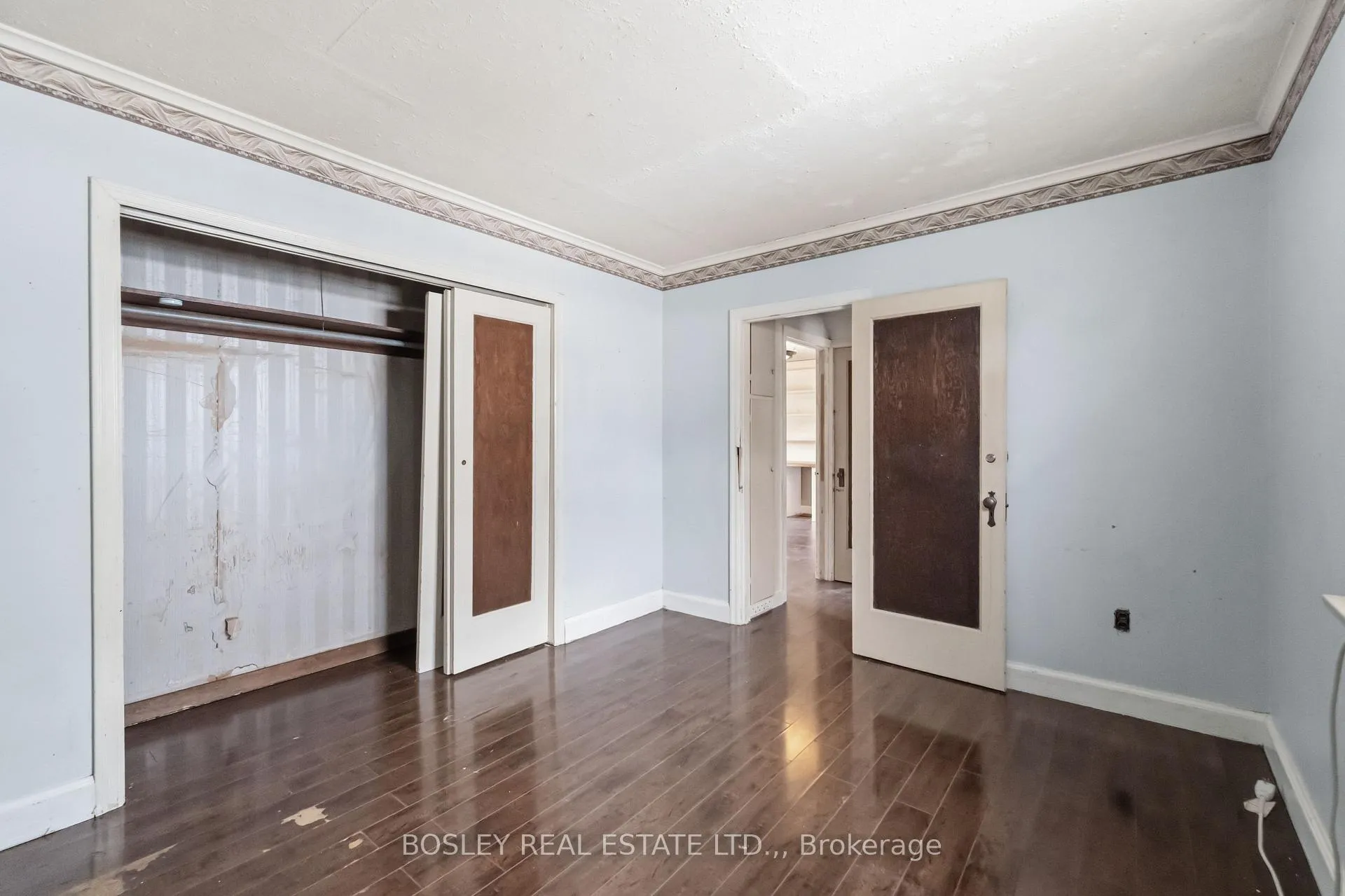 Photo 9 of 230 Pelham Road, St. Catharines, Western Hill — HOMEH