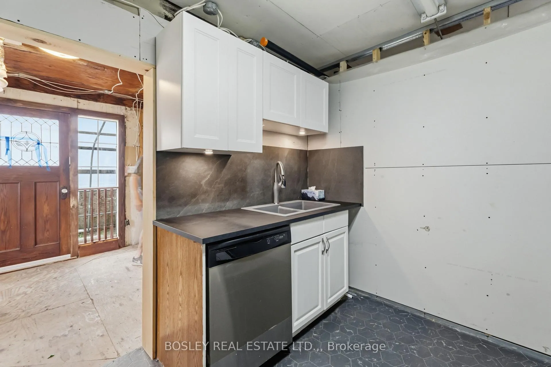Photo 18 of 230 Pelham Road, St. Catharines, Western Hill — HOMEH