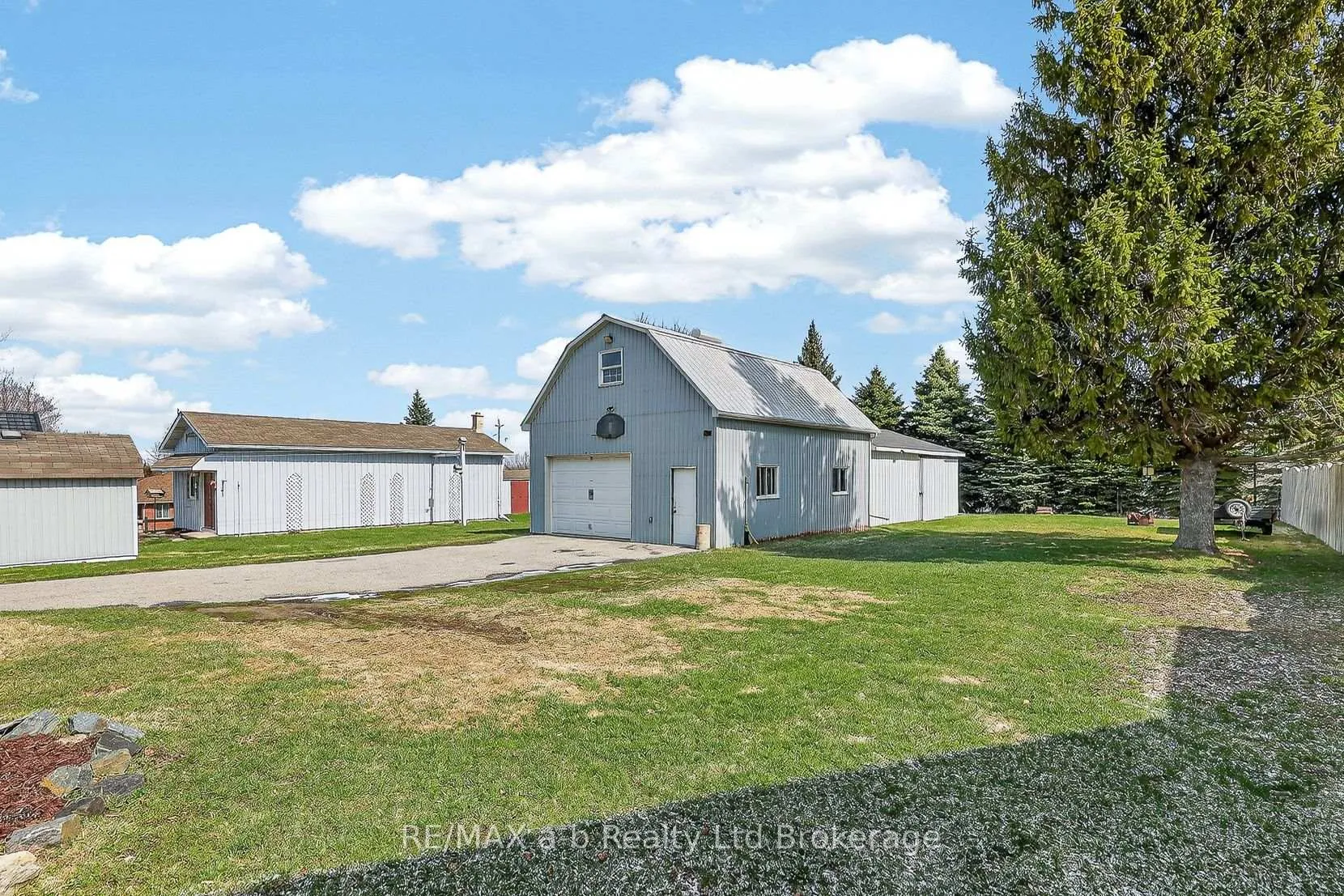 Photo 5 of 191 Whiting Street, Ingersoll, Ingersoll - South — HOMEH