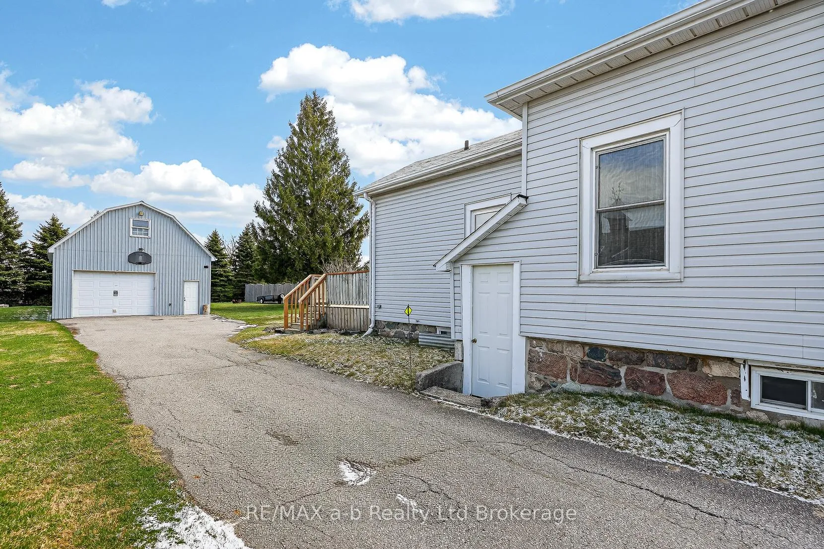 Photo 13 of 191 Whiting Street, Ingersoll, Ingersoll - South — HOMEH