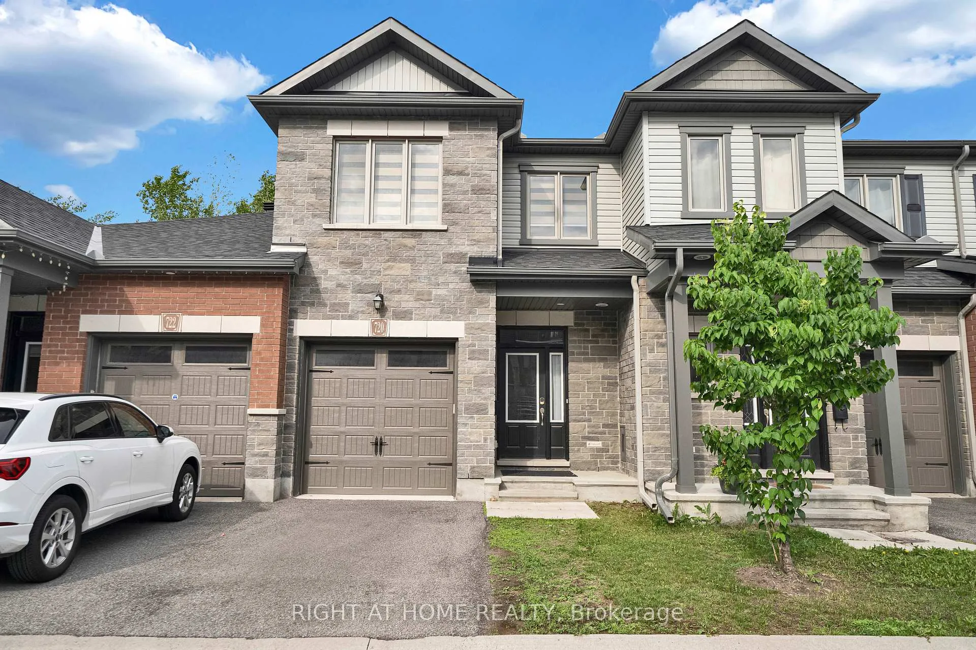Photo 1 of 720 Dearborn, Ottawa, Blossom Park/Kemp Park/Findlay Creek — HOMEH