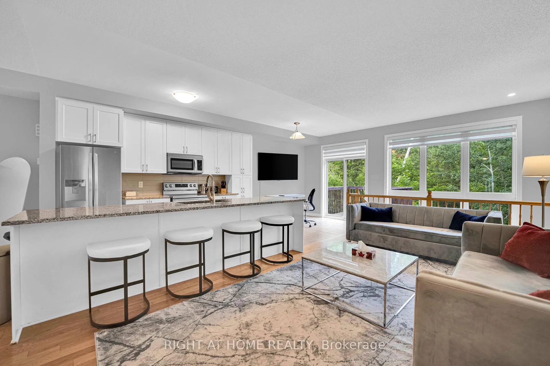 Photo 13 of 720 Dearborn, Ottawa, Blossom Park/Kemp Park/Findlay Creek — HOMEH