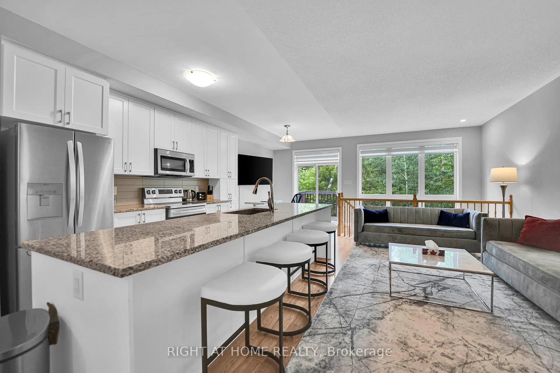 Photo 16 of 720 Dearborn, Ottawa, Blossom Park/Kemp Park/Findlay Creek — HOMEH
