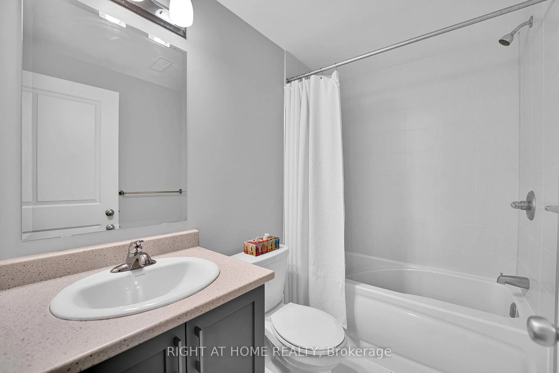 Photo 22 of 720 Dearborn, Ottawa, Blossom Park/Kemp Park/Findlay Creek — HOMEH