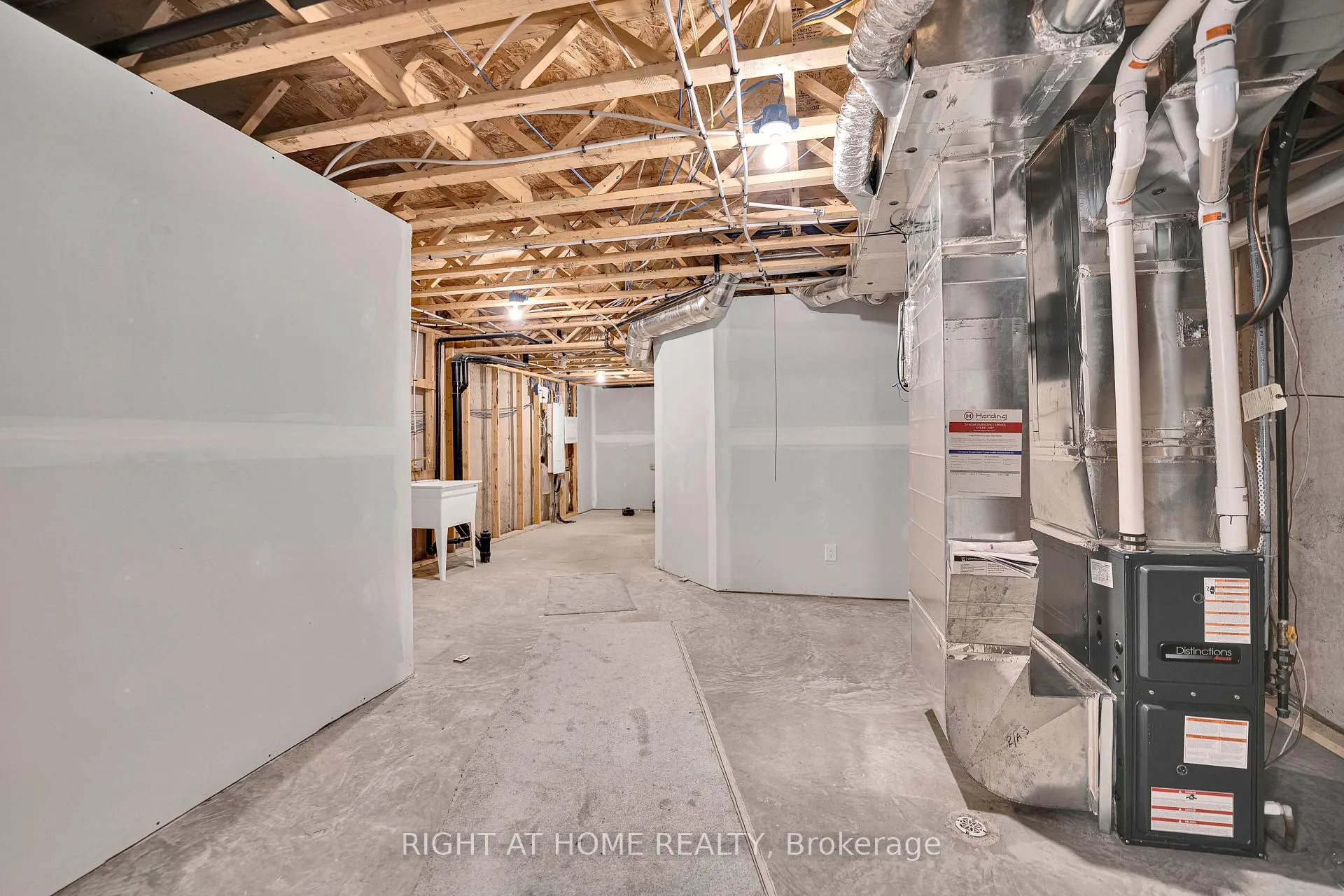 Photo 30 of 720 Dearborn, Ottawa, Blossom Park/Kemp Park/Findlay Creek — HOMEH