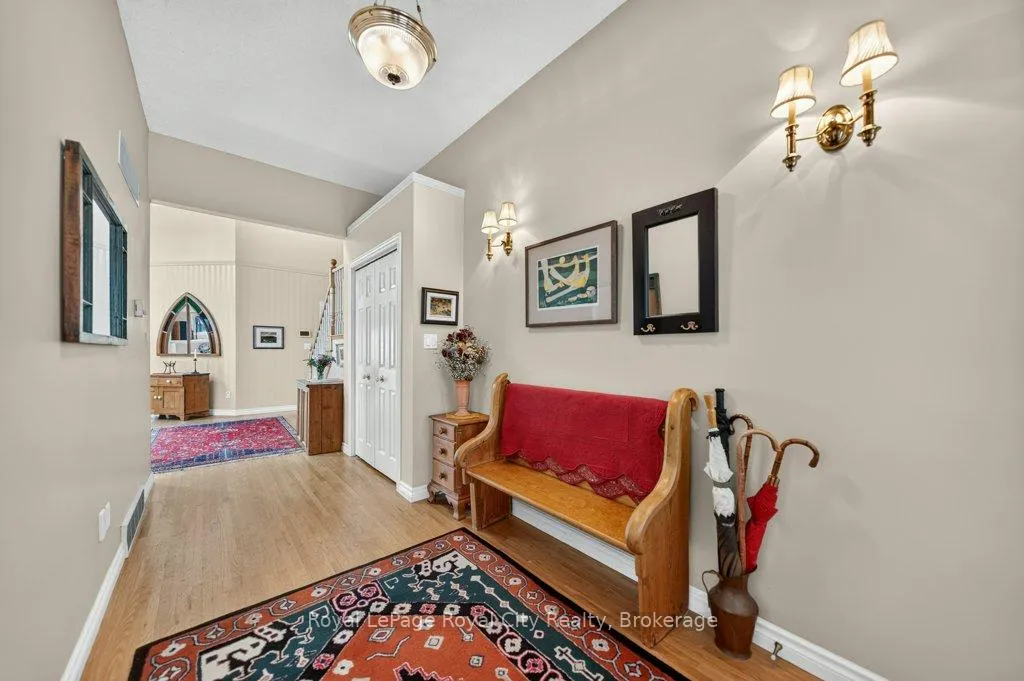 Photo 4 of 94 Kortright Road E, Guelph, Kortright East — HOMEH