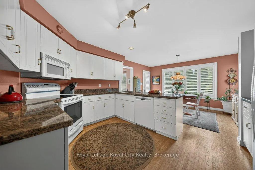 Photo 13 of 94 Kortright Road E, Guelph, Kortright East — HOMEH