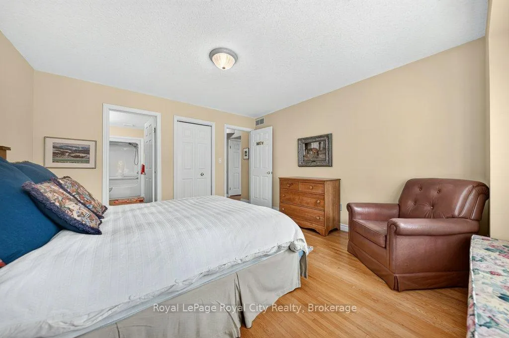 Photo 20 of 94 Kortright Road E, Guelph, Kortright East — HOMEH