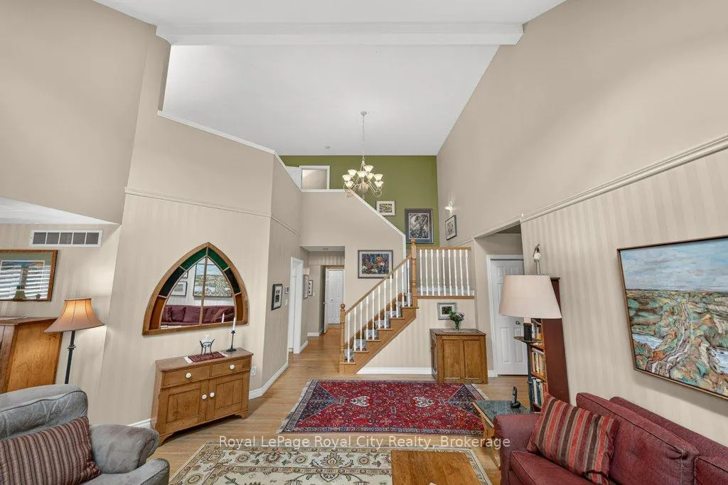 Photo 22 of 94 Kortright Road E, Guelph, Kortright East — HOMEH