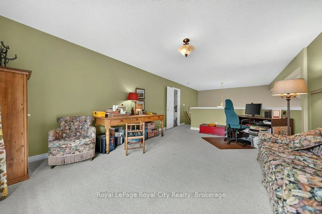 Photo 24 of 94 Kortright Road E, Guelph, Kortright East — HOMEH