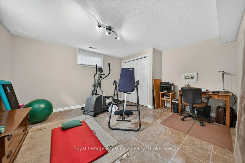 Photo 27 of 94 Kortright Road E, Guelph, Kortright East — HOMEH