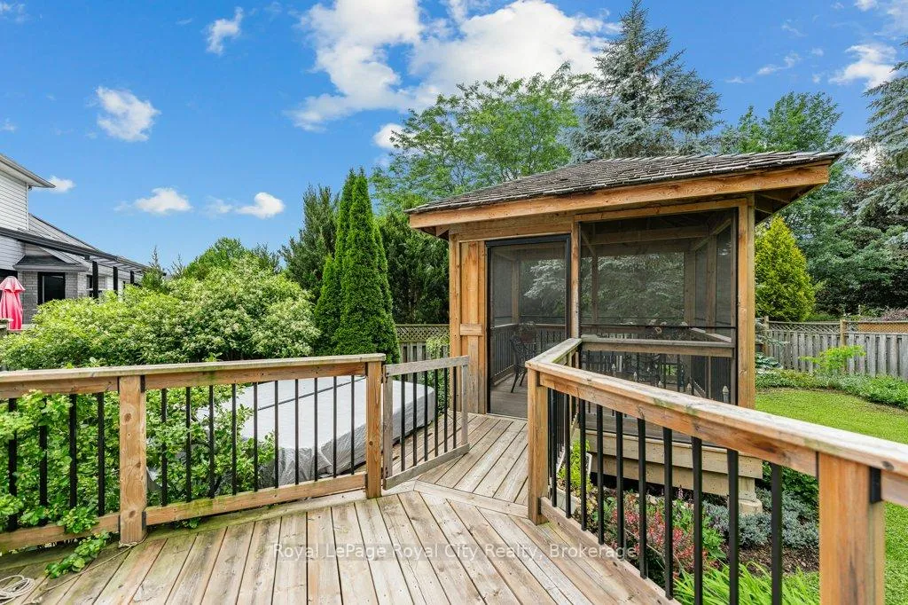 Photo 33 of 94 Kortright Road E, Guelph, Kortright East — HOMEH