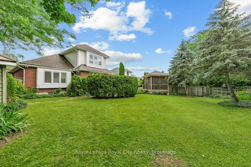 Photo 37 of 94 Kortright Road E, Guelph, Kortright East — HOMEH