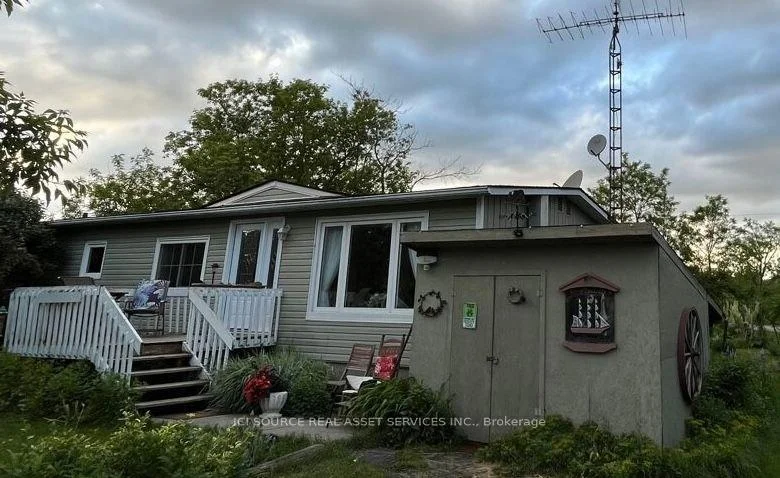 Photo 3 of 10 Lakeside Drive, Prince Edward County, Hillier Ward — HOMEH