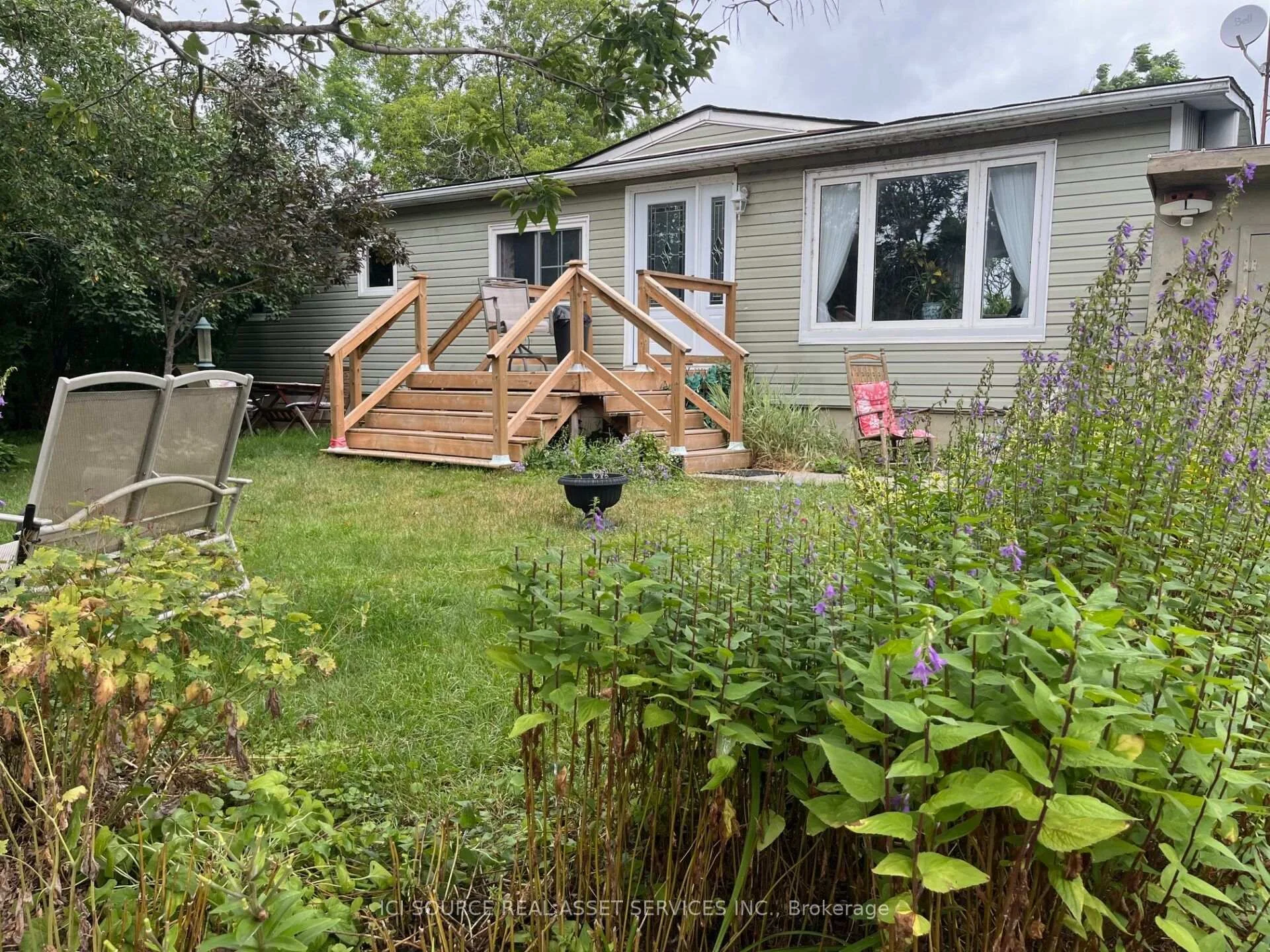 Photo 8 of 10 Lakeside Drive, Prince Edward County, Hillier Ward — HOMEH